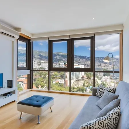 View 905 Ocean & Views Apartment *