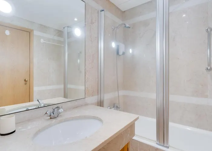 丰沙尔美景公寓